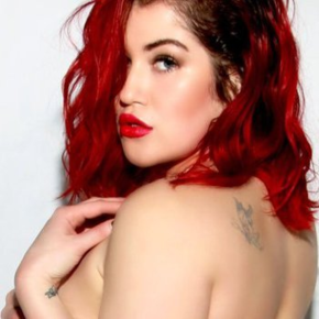 Nikki Phoenix
