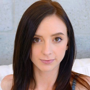 Lacey Noir