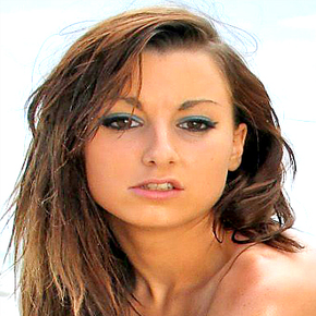 Kim Equinoxx