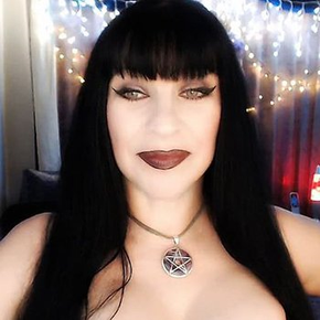 Chrystelle Belle