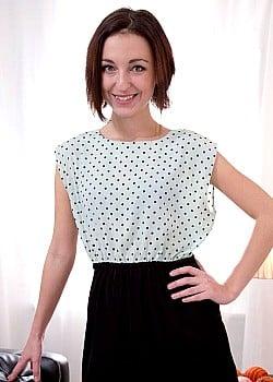 Liona Bee